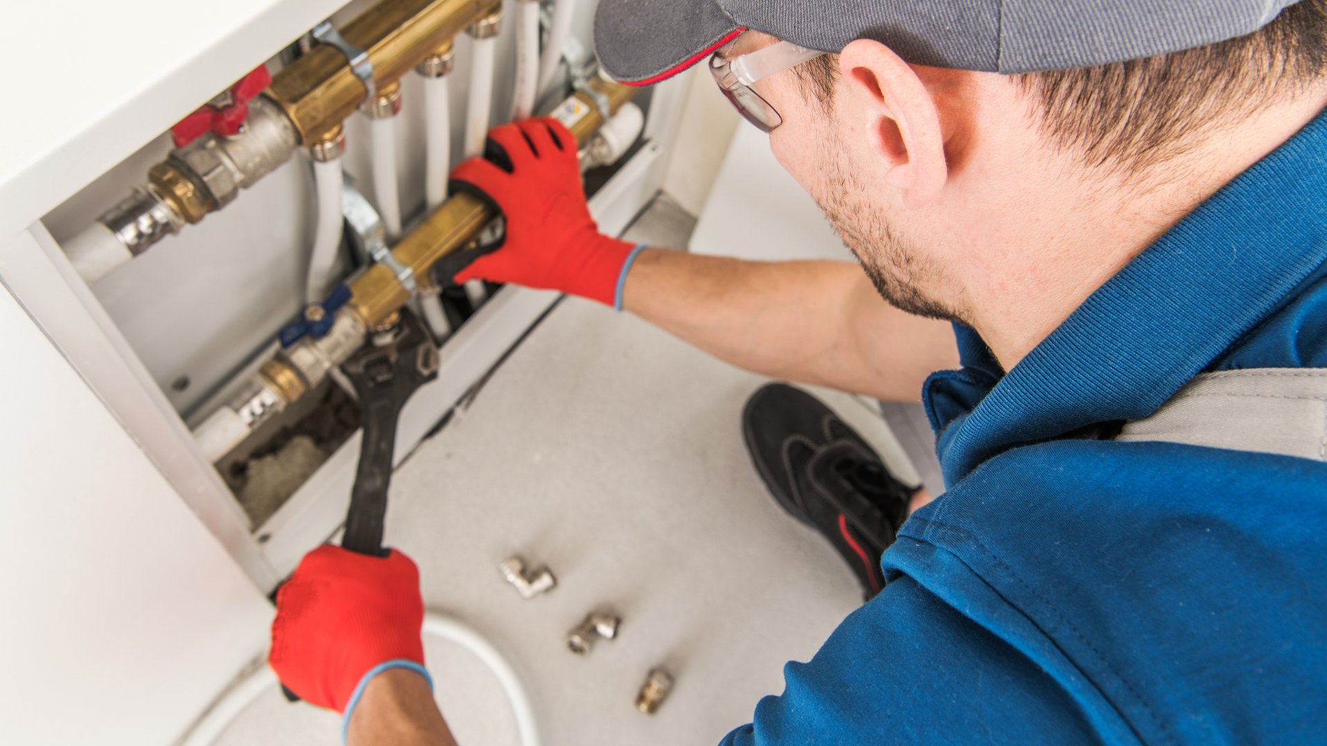 Emergency Plumbing Services: When to Call a 24/7 Plumber